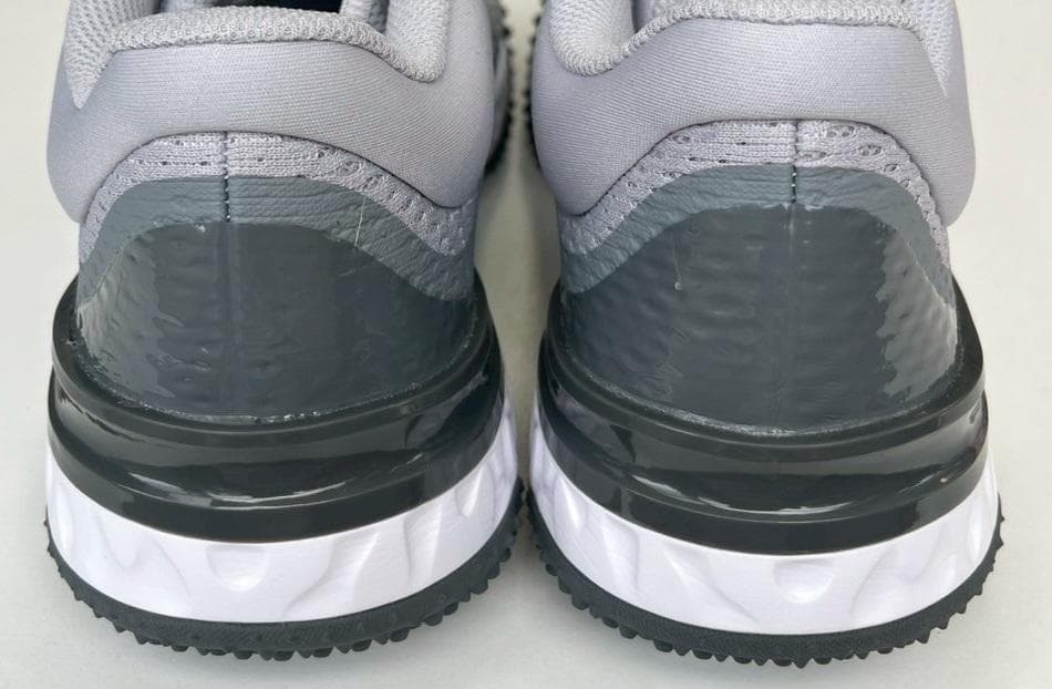 新品 ナイキ アルファハラチ エリート4 ターフ グレー 27.0cm