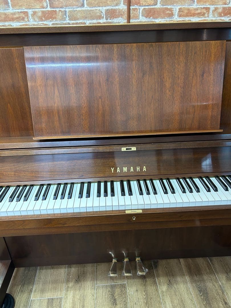 ヤマハ　アップライトピアノ　W102BW 1984年整　リニューアル　極上品です