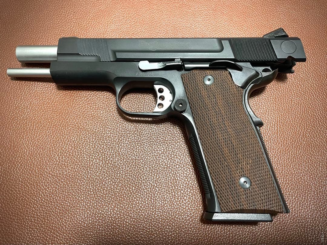 KSCＭ９４５　ガスブローバック　ブラックフィニッシュ　プラスチック