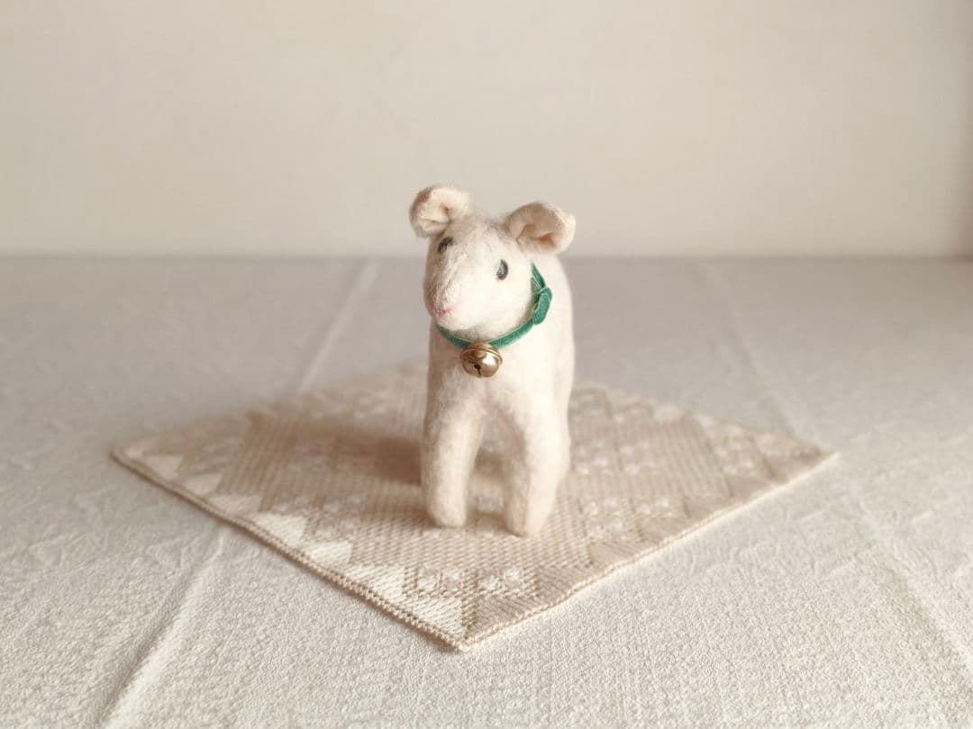 * vintage animal ୨୧ * 抱きしめたい フワフワ羊の赤ちゃん