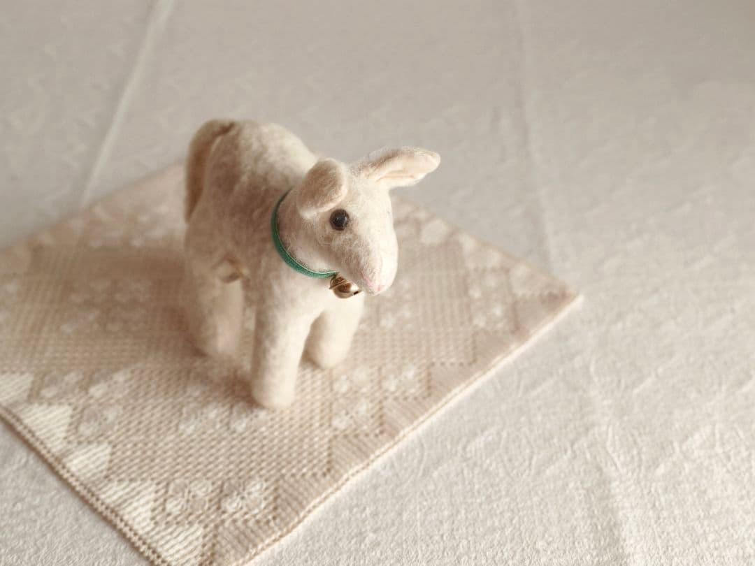 * vintage animal ୨୧ * 抱きしめたい フワフワ羊の赤ちゃん