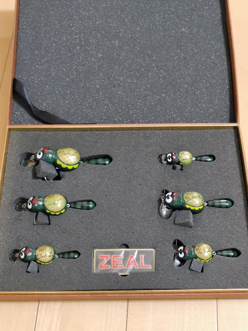 ZEAL 20周年アライくんset（カメ）サイン入り 本 DVD