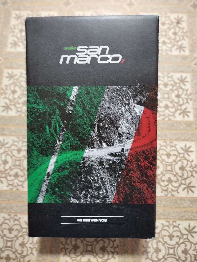 セラサンマルコ（マントラ スーパーレジェラ）サドル　ブラック　本物