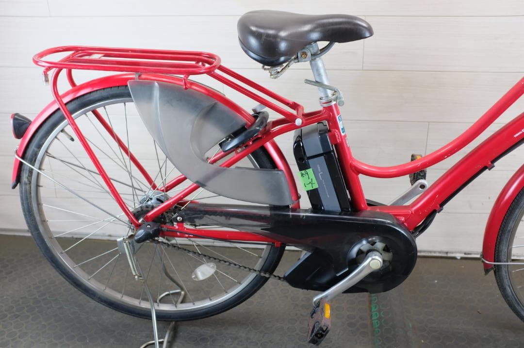 電動自転車ヤマハPAS　ami　26インチ　3段　8.9Ah充電器あり