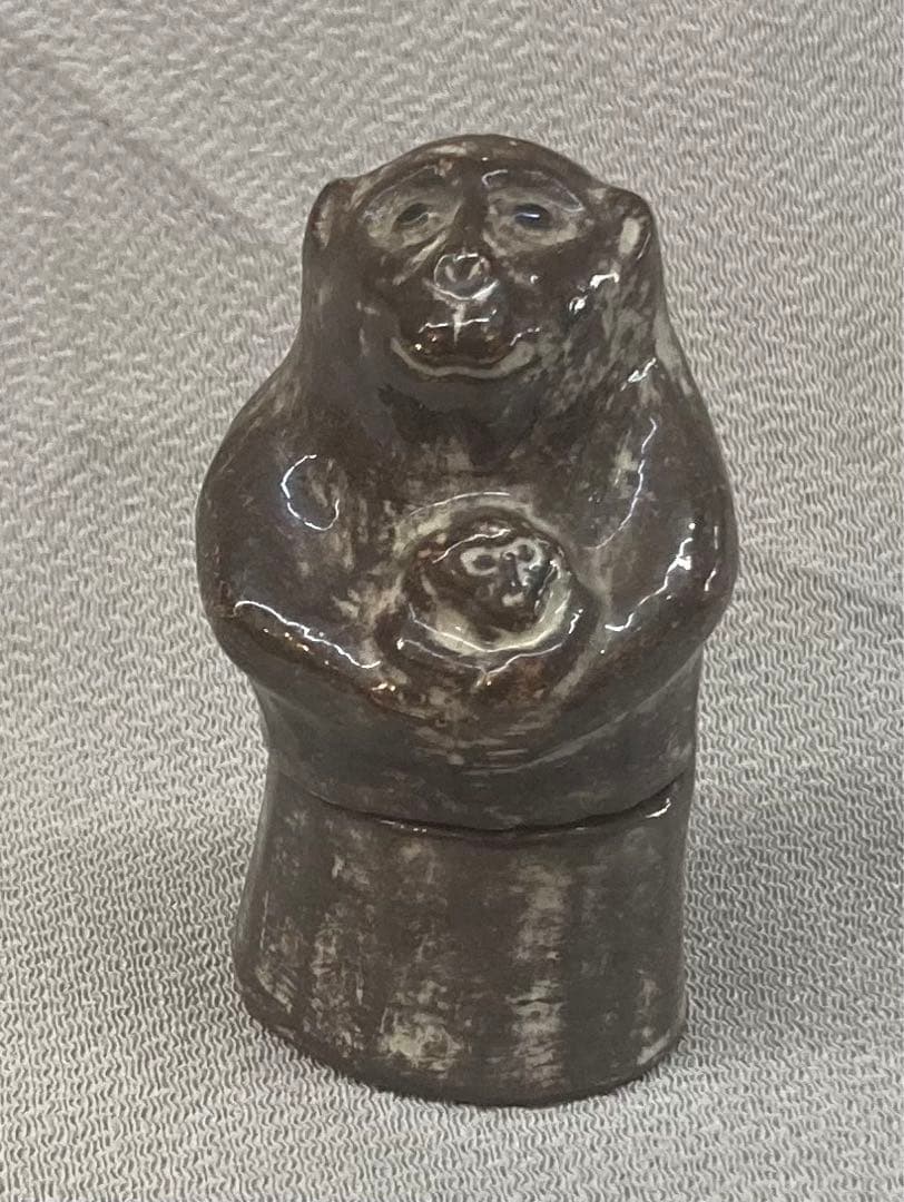 B203s  吉向焼　吉向松月造「親子瓦ざる」申香合　共布共箱　猿　茶道具香道具