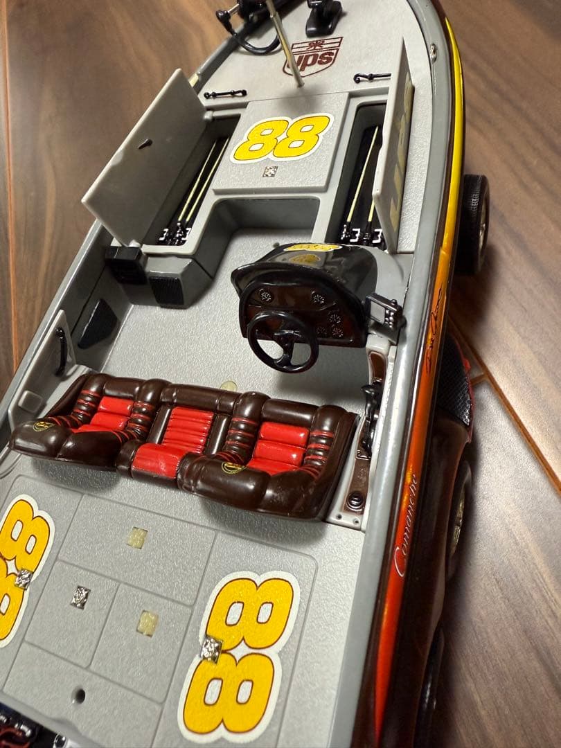 CASTAWAY 1/24スケール バスボート　ダイキャストモデル