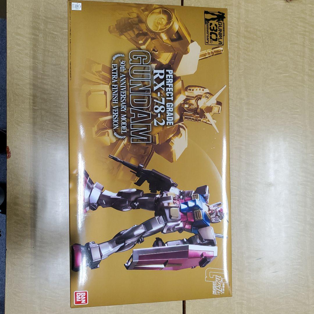 Perfect Grade RX-72-2 ガンダム 30th限定モデル