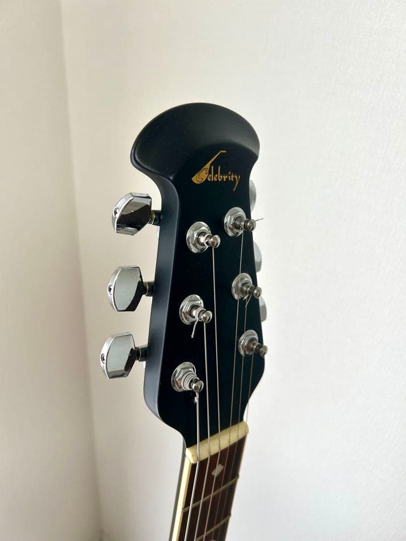 Celebrity by Ovation CC-57_エレアコ