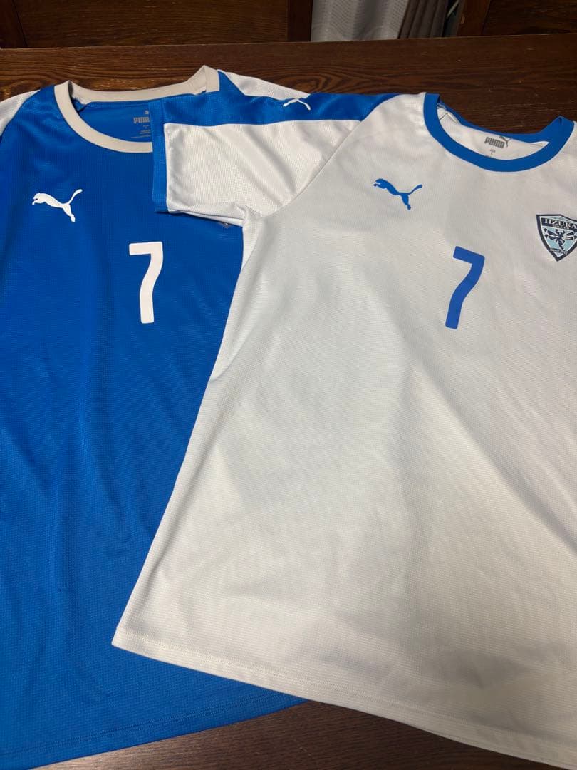 飯塚高校サッカー部試合ユニフォームPuma Lサイズサッカーウェア 2枚セット