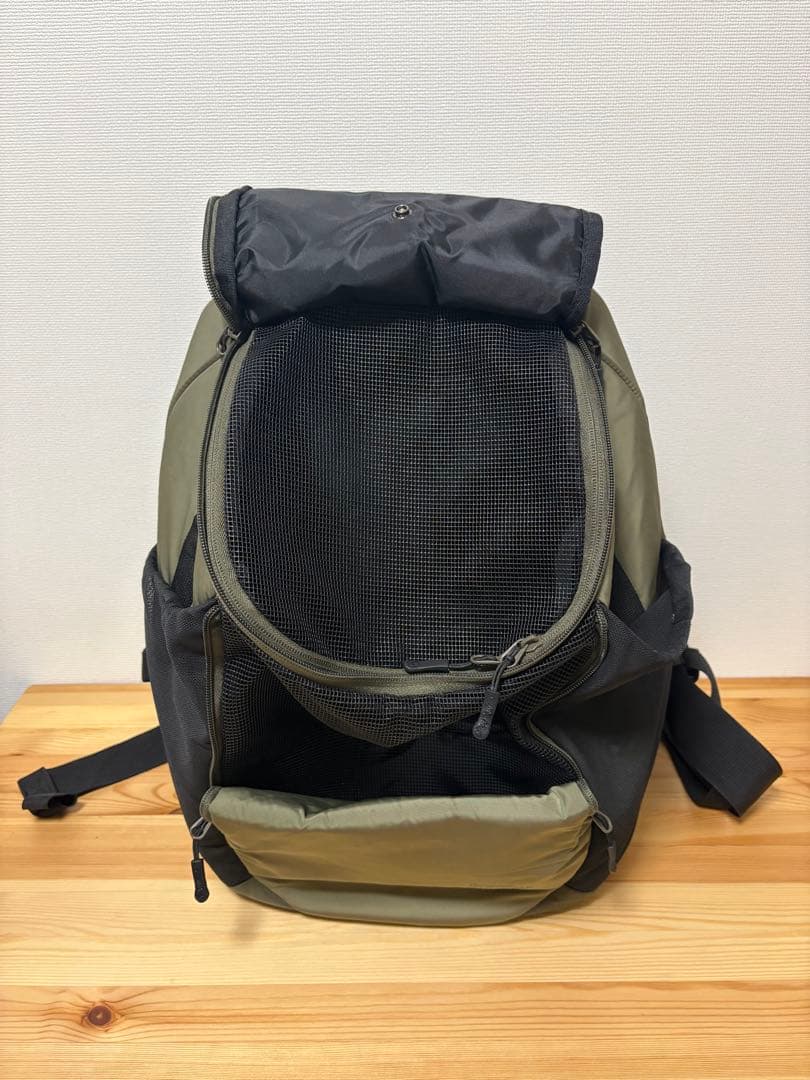 キャリーバッグ・スリング MANDARIN BROTHERS WINSTON HUG BAG LARGE