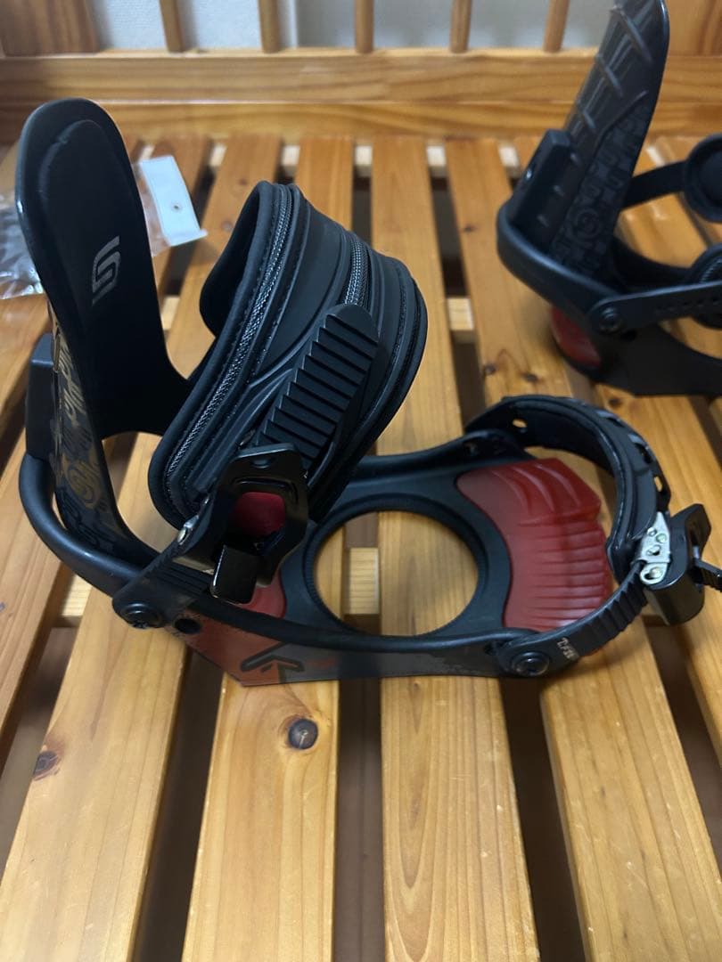 SALOMON スノーボード　ビンディング Mサイズ