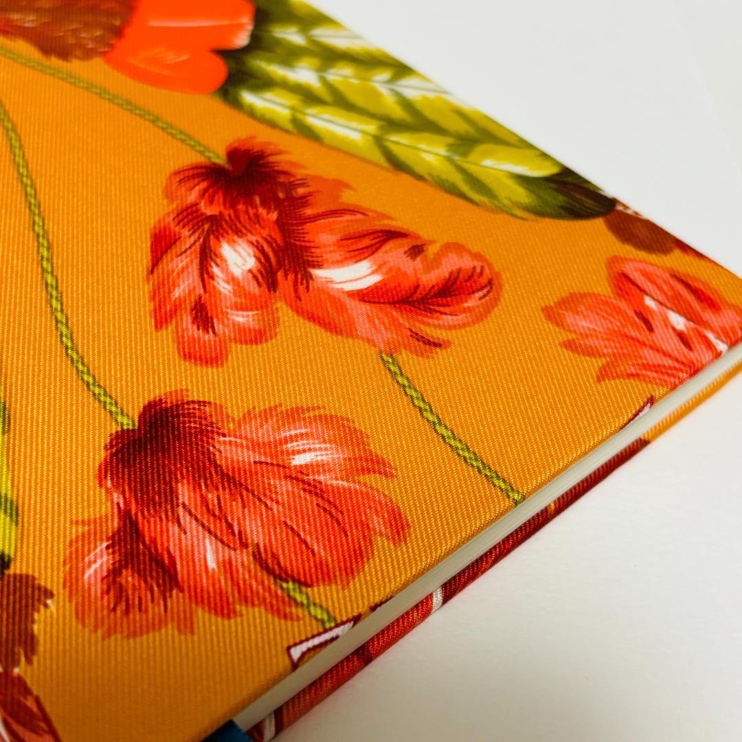 新品　Hermes 花柄ノート オレンジ　箱付き