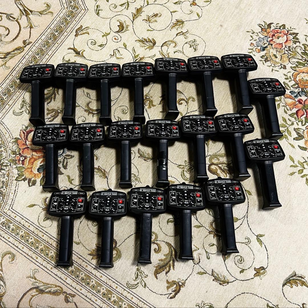 [訳あり] 東京マルイ戦車19台セットまとめ売り