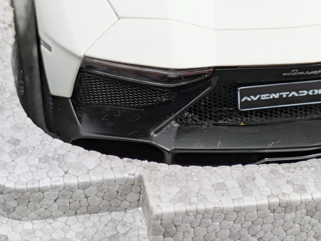 1/18 ミニカー オートアート ランボルギーニ　アヴェンタドールLP720-4