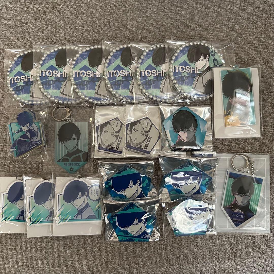 ブルーロック　糸師凛　まとめ売り　缶バッジ　アクスタ