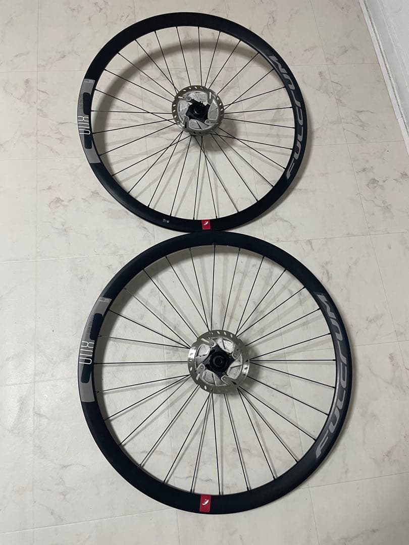 A*e様 Fulcrum Racing 800 DB 前後セット