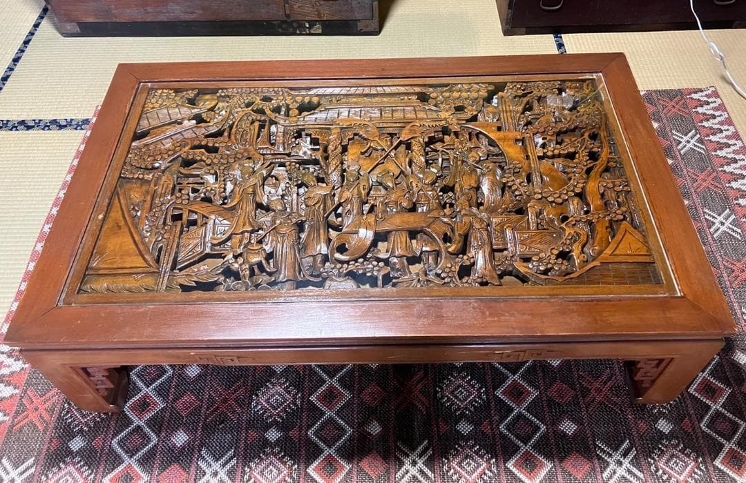 美品⭐︎希少な木製彫刻テーブル　年代物　アジア　オリエンタル　ガラス　レトロ