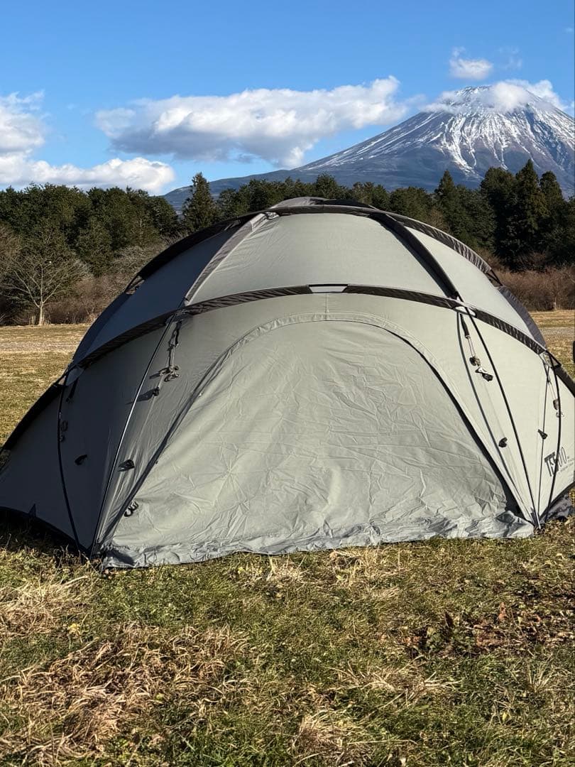 neru design works cave フロアシート付き