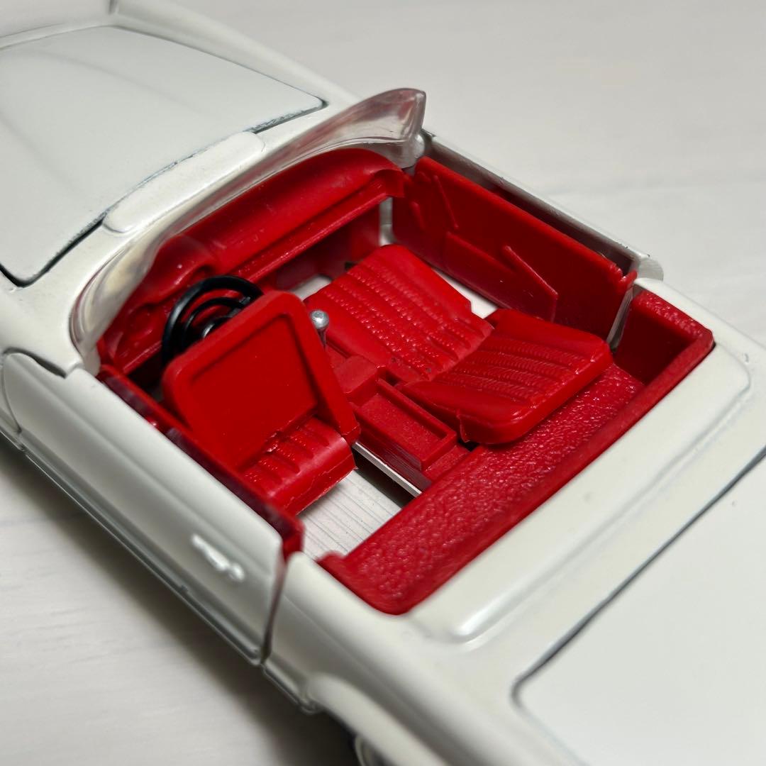 Tekno Mercedes-Benz 230 SL コンバーチブル