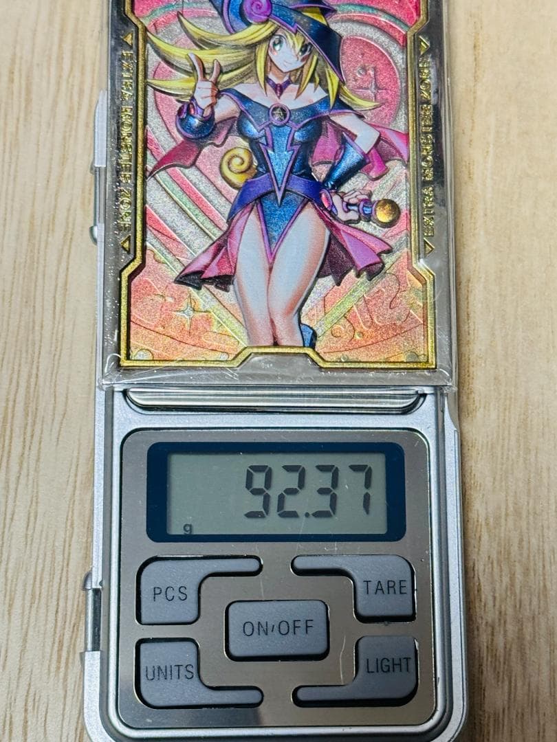 ブラックマジシャンガール20thカラー 遊戯王ラッシュデュエル カード 3D 石