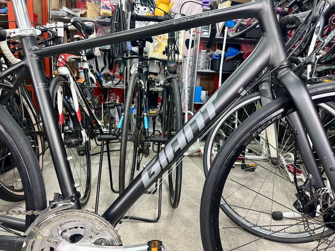 エスケープ R DISC 基本分解発送送料無料！近県の方完成車配送もOK！