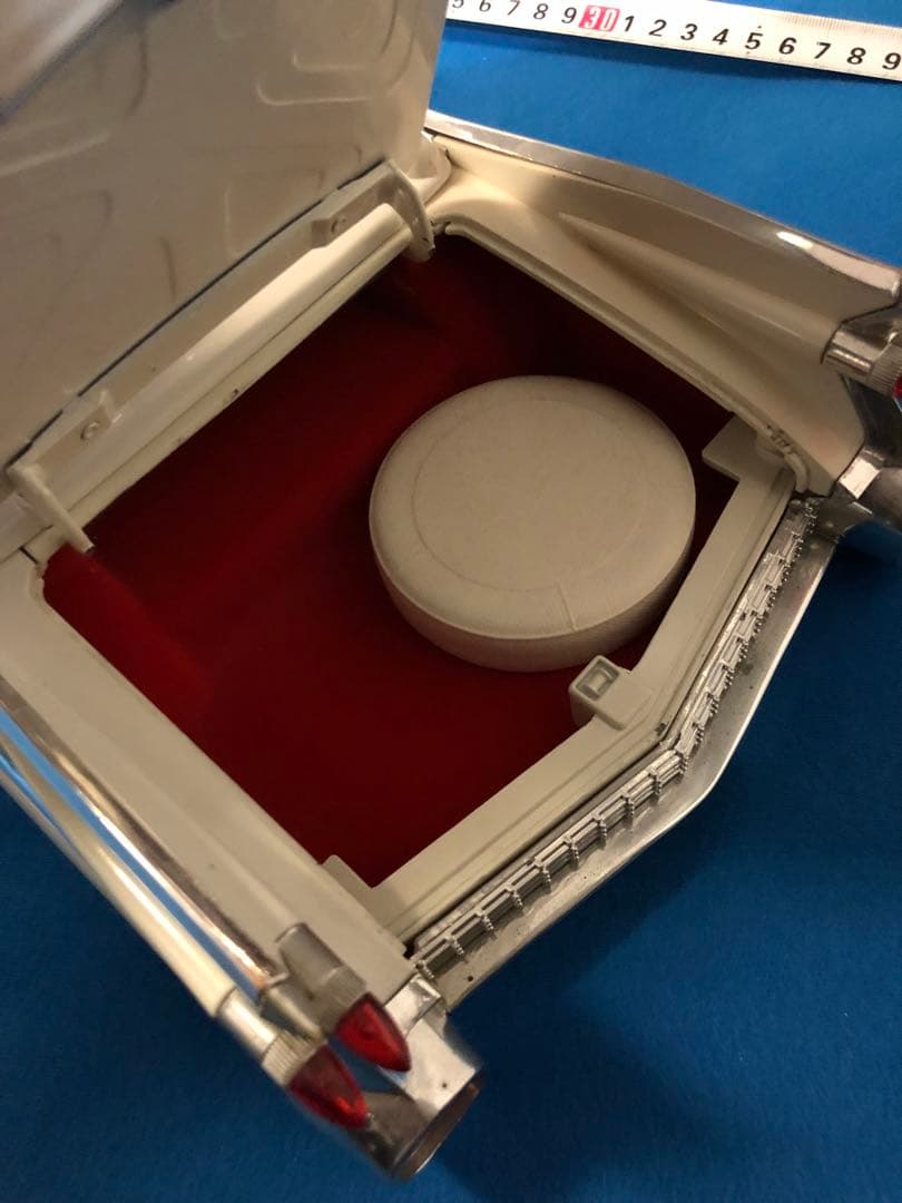 ミニカー1/12 CADILLAC ELDORADO