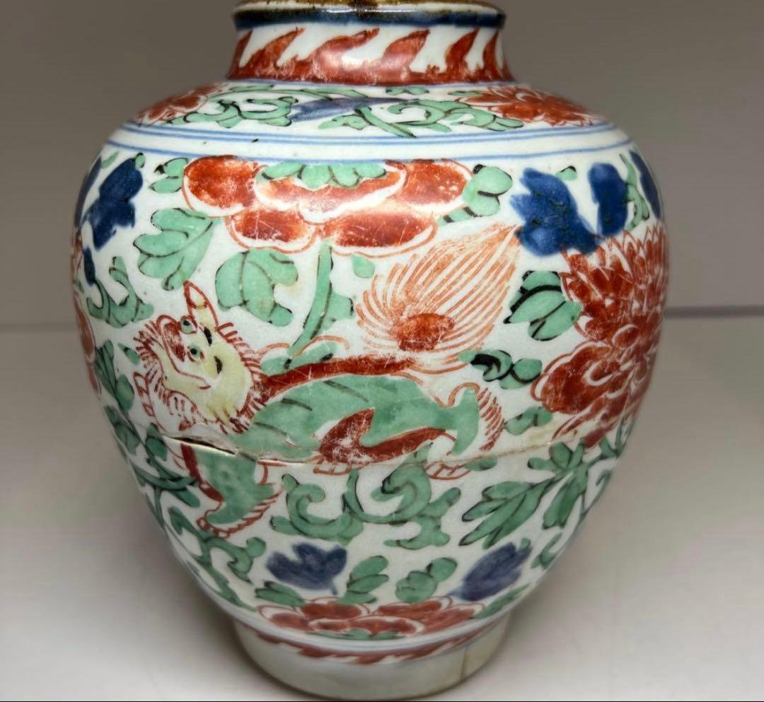 中国明時代　明代の五彩壺　南京赤絵大壷　置物　アンティーク　骨董　飾り物古美術品