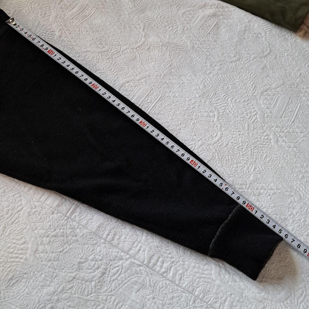 スコットネス グレー &黒カシミヤ100%リバーシブル クルーネック セーター