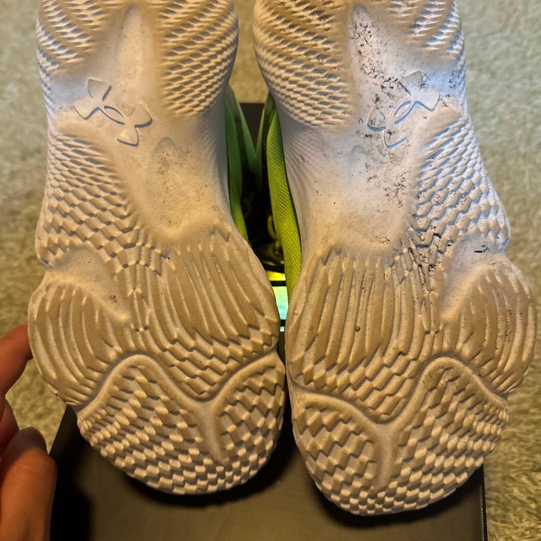 シューズ(男性用) CURRY Spawn Flotro