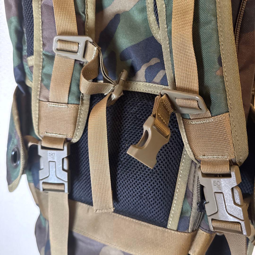 超希少【NIKE SB】 skate shuttleバックパック リュック カモ