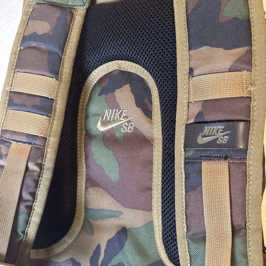 超希少【NIKE SB】 skate shuttleバックパック リュック カモ