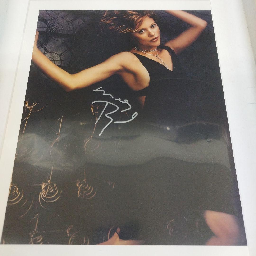 ハリウッド女優　メグ・ライアン　直筆サイン入り8Ｘ10 フォト　証明書付き