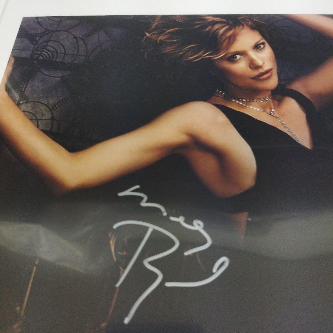 ハリウッド女優　メグ・ライアン　直筆サイン入り8Ｘ10 フォト　証明書付き