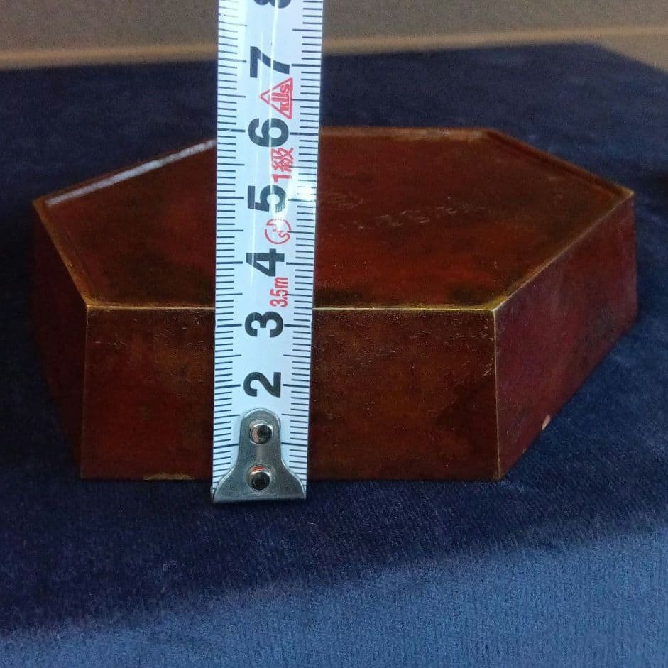 六角形の金属製灰皿　アンティーク　レトロ　記念品