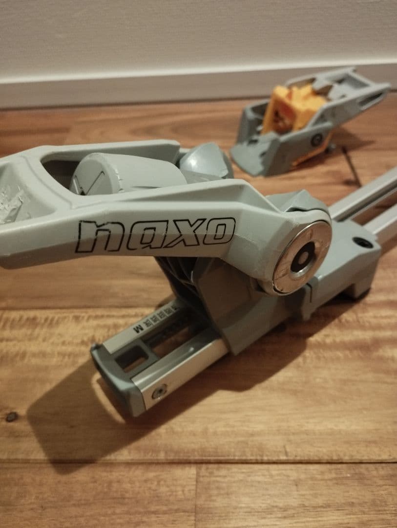 【部品取り】Naxo NX02 medium 280~340mm 片側は破損