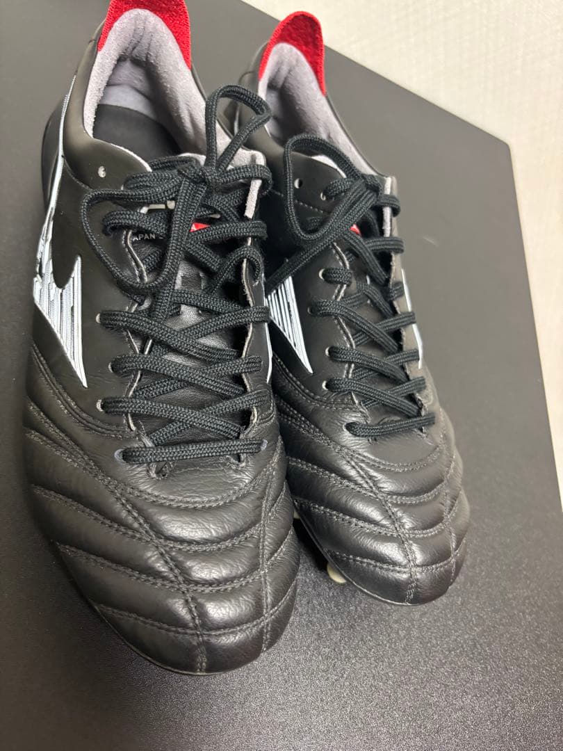 モレリア　ネオ4 26センチ