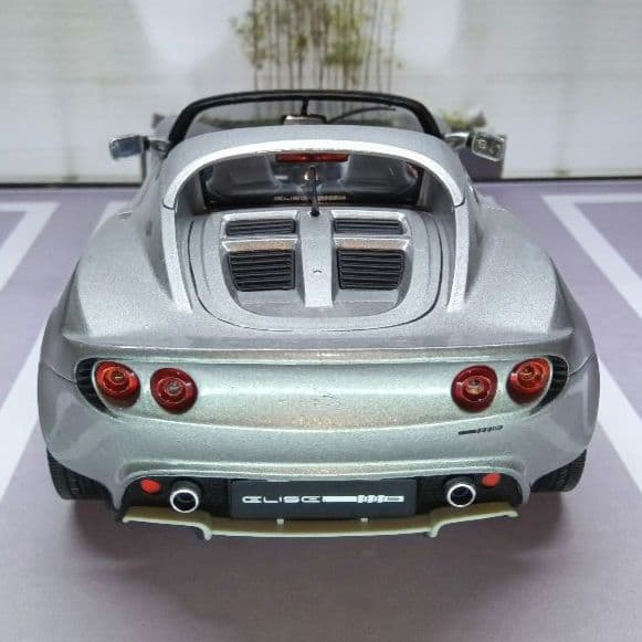 JADI Model Craft Lotus Elise 1:18 シルバー