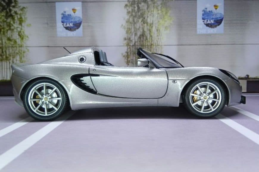 JADI Model Craft Lotus Elise 1:18 シルバー