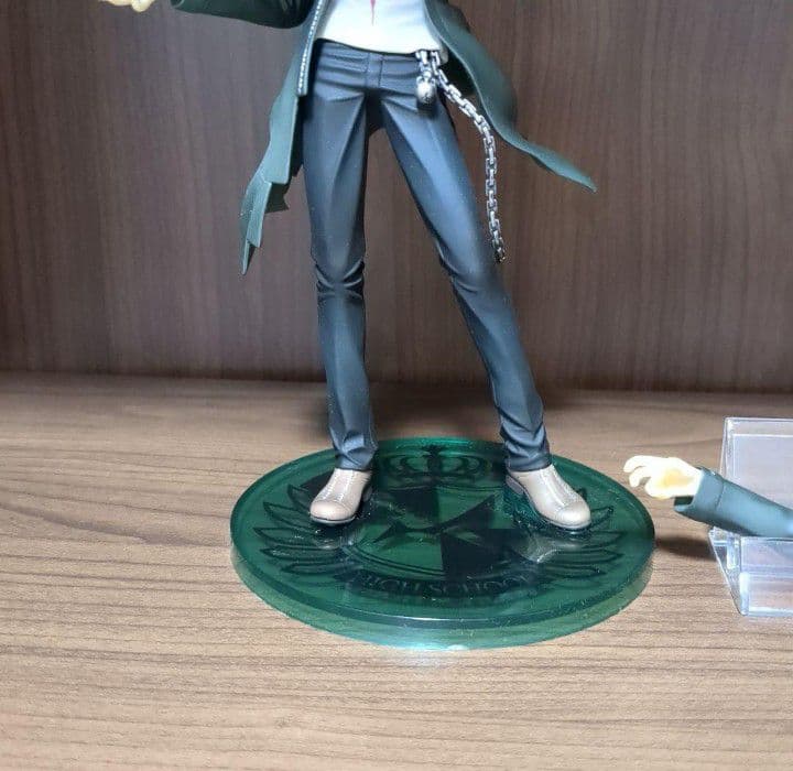 狛枝凪斗　フィギュア　ダンガンロンパ　フィギュア