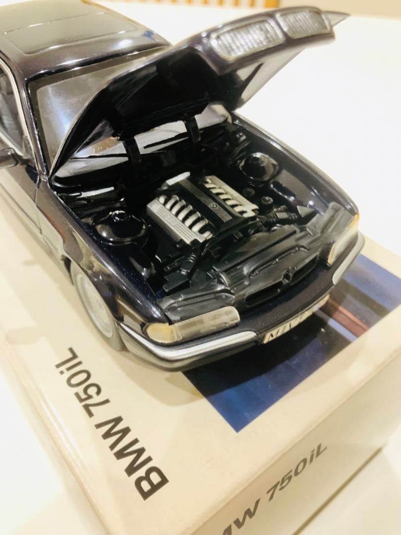 BMW750IL V12 ネイビーlong BODY再現