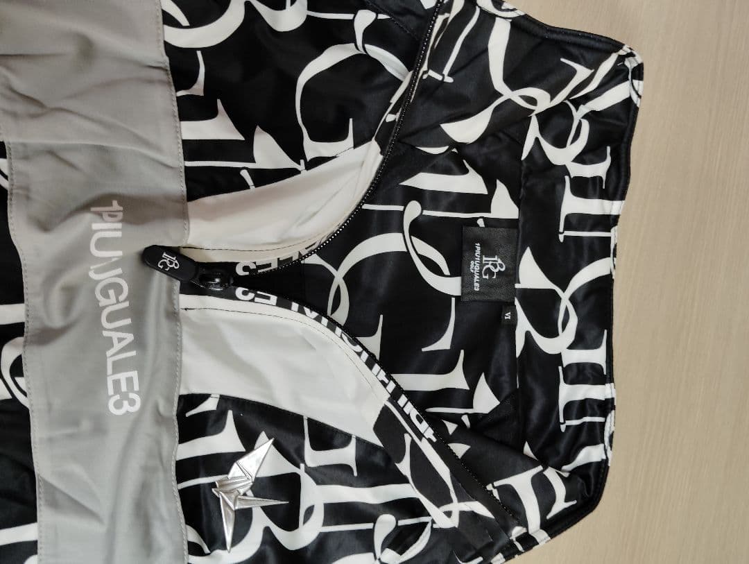 1PIU1UGUALE3 GOLF プルオーバースニードジャック ブルゾン