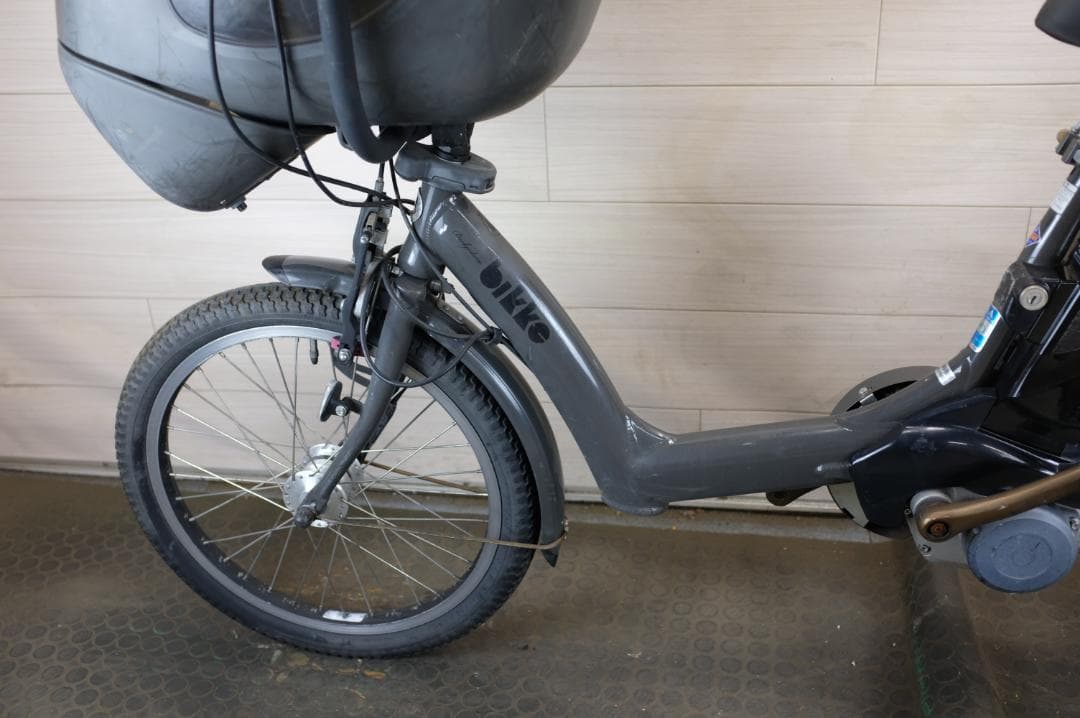 BS Bikke　20インチ　3段　8.9Ah（5点灯）充電器あり