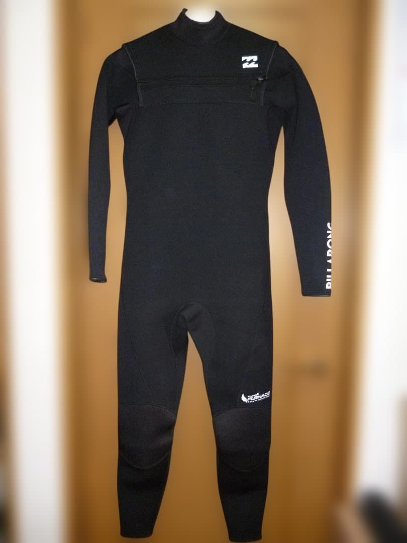 新品未使用！Billabong（ビラボン）チェストジップフルスーツ L！送料込み