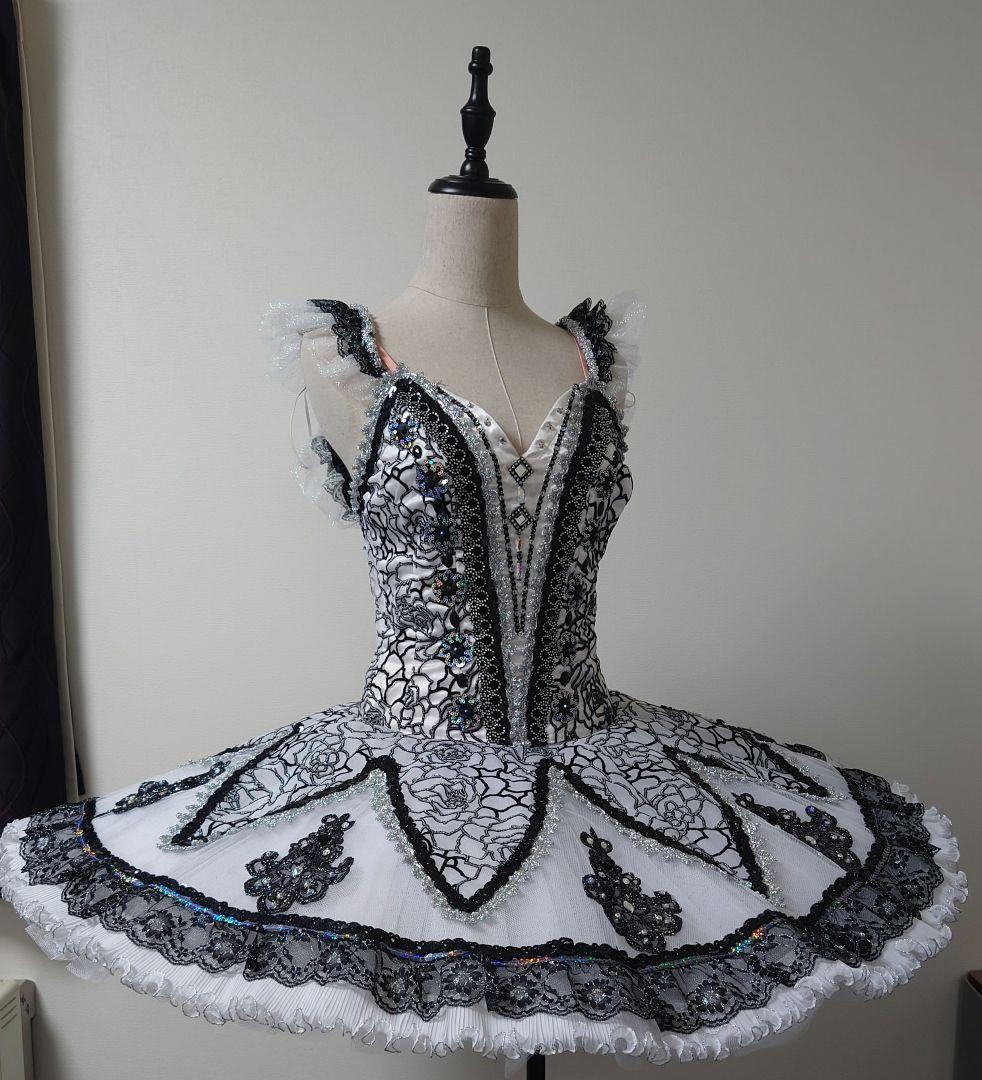 バレエ衣裳コスチューム白×黒:パキータ/サタネラ/アレルキナータ付属品付美品