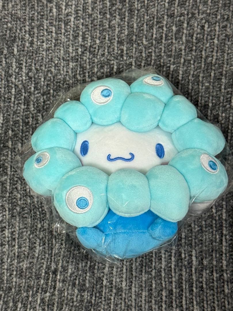 大阪万博　シナモロール　ミャクミャク　ぬいぐるみ