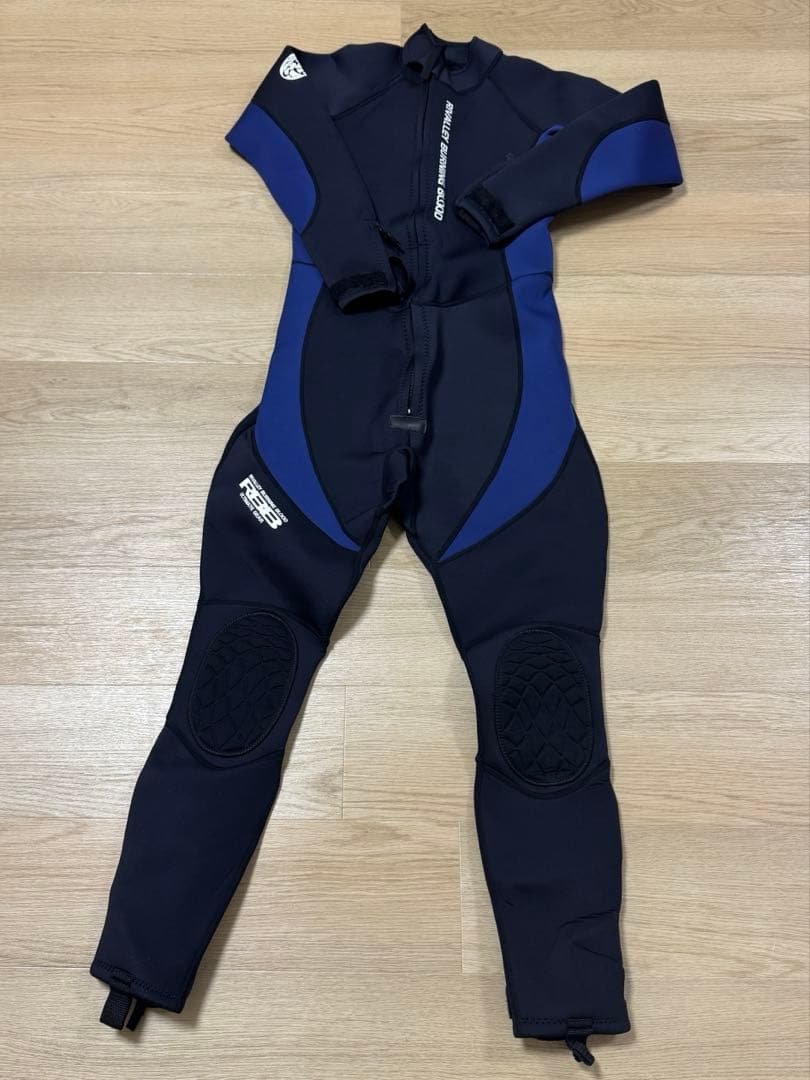 リバレイ　RBB ウエットスーツLL 8570