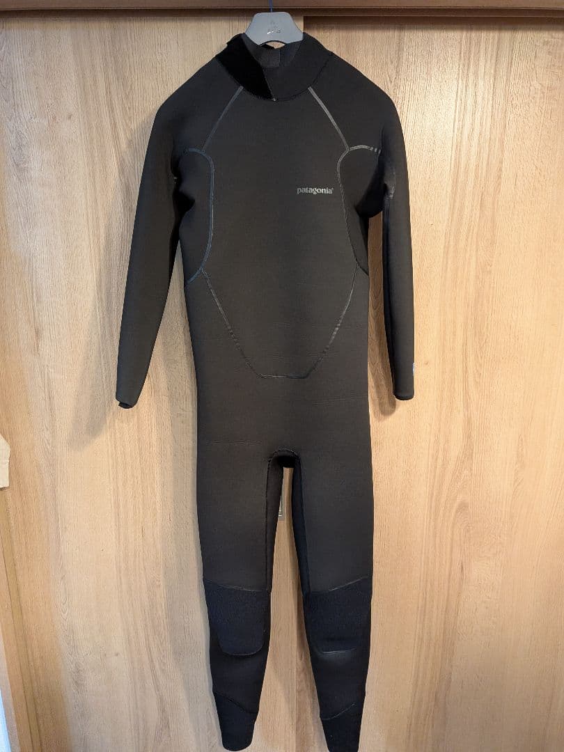 【2024年11月新品】Patagoniaフルスーツ　バックジップ Lサイズ