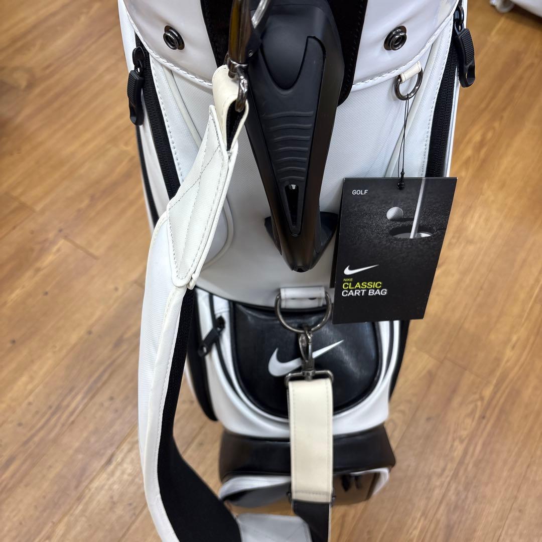 Nike Classic Cart Bag ホワイト/ブラック