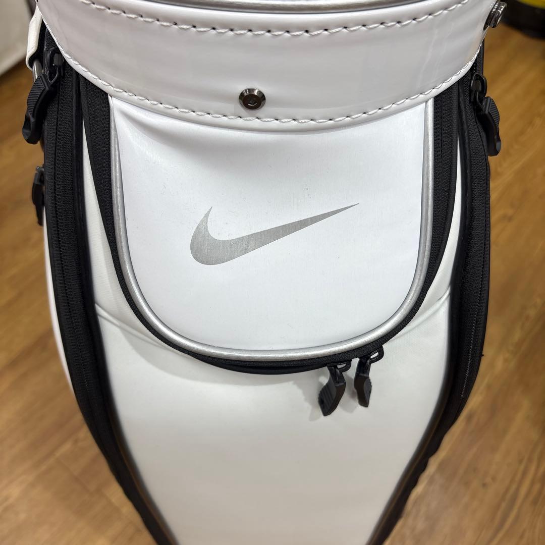 Nike Classic Cart Bag ホワイト/ブラック