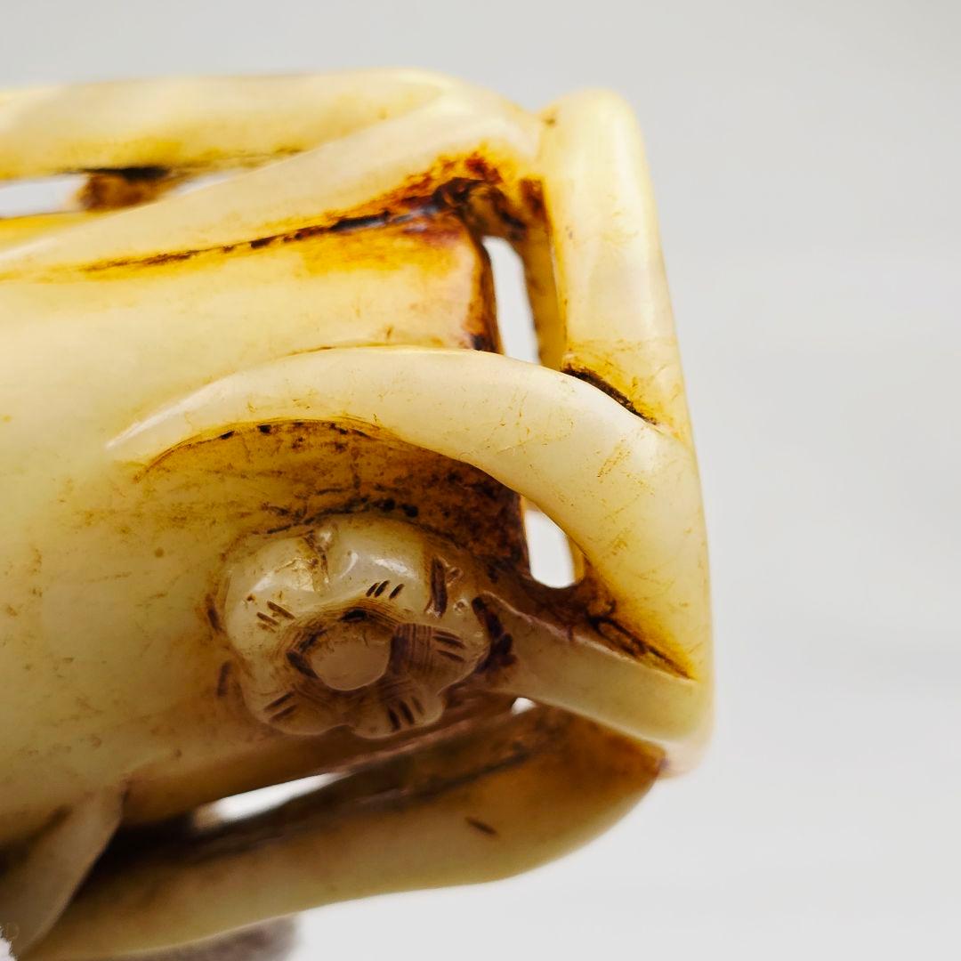 貴重 本物和田白玉 土沁 手彫 梅紋 清代 大型 鼻煙壺 薬瓶 置物 美品